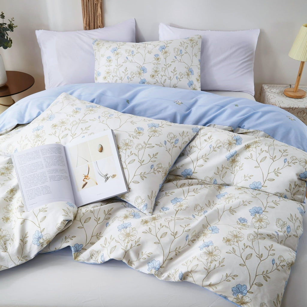 Luxurious Quilted Cotton Comforter Sets Queen Size, 3 Pieces Botanical Blue Floral Reversible Bedding Sets for Adults All Season - All-Season Down Alternative Comforter Insert Detail