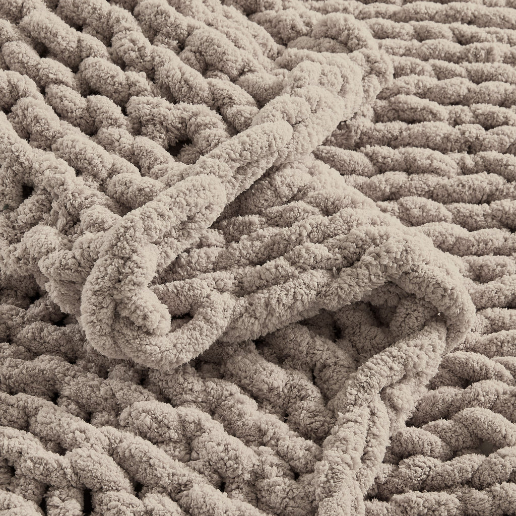 Cozy Fleece Chunky Knit Throw Blanket Handmade Soft Throws for Couch Sofa Bed, 50" x 60" Taupe - Cozy Fleece Throw Blanket for Couch & Bed Detail