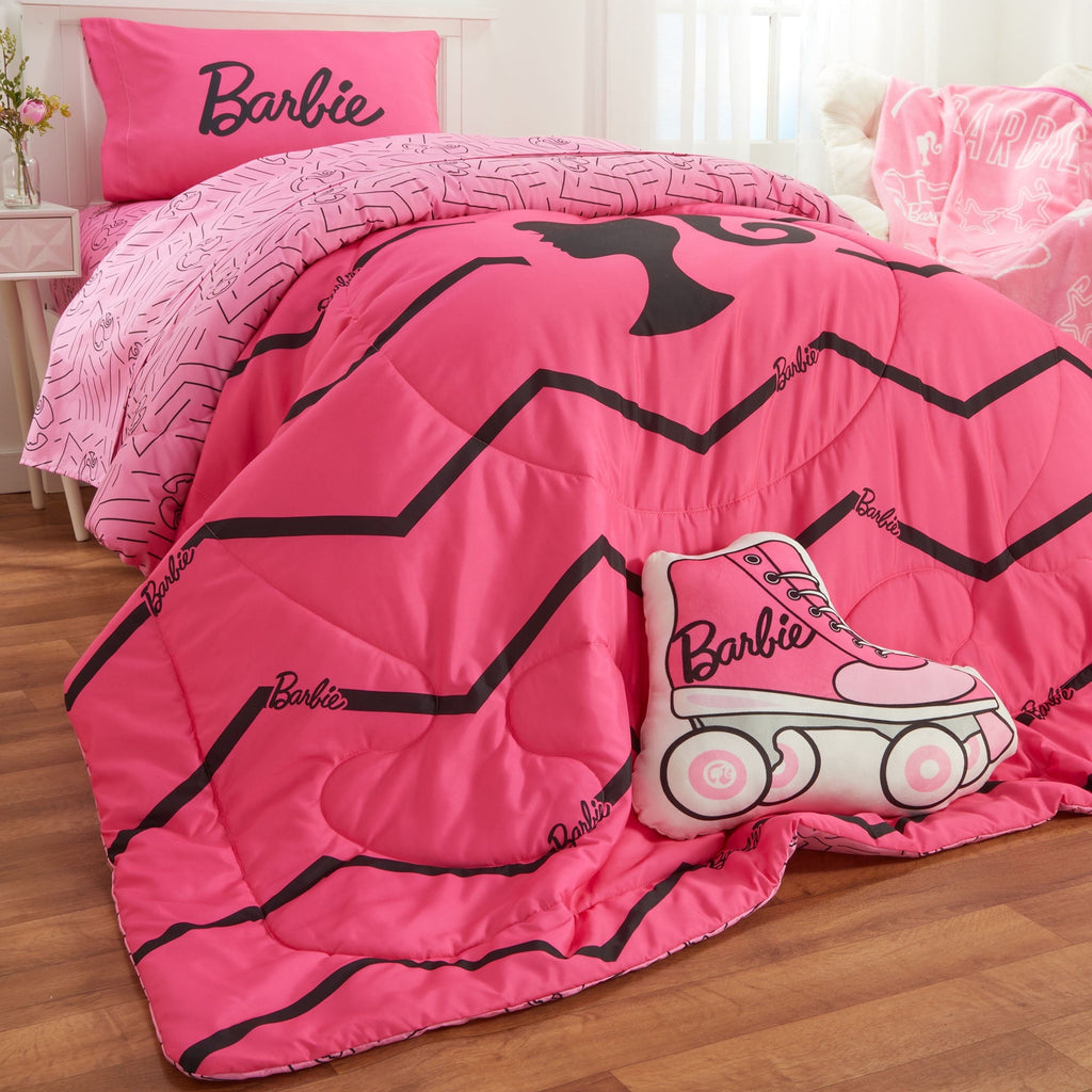 Hypoallergenic Cloud Kids 2 Piece Pink Black Chevron Reversible Comforter and Pillowcase set, Twin/full - Hypoallergenic Ultra-Fluffy Quilt for Winter Detail
