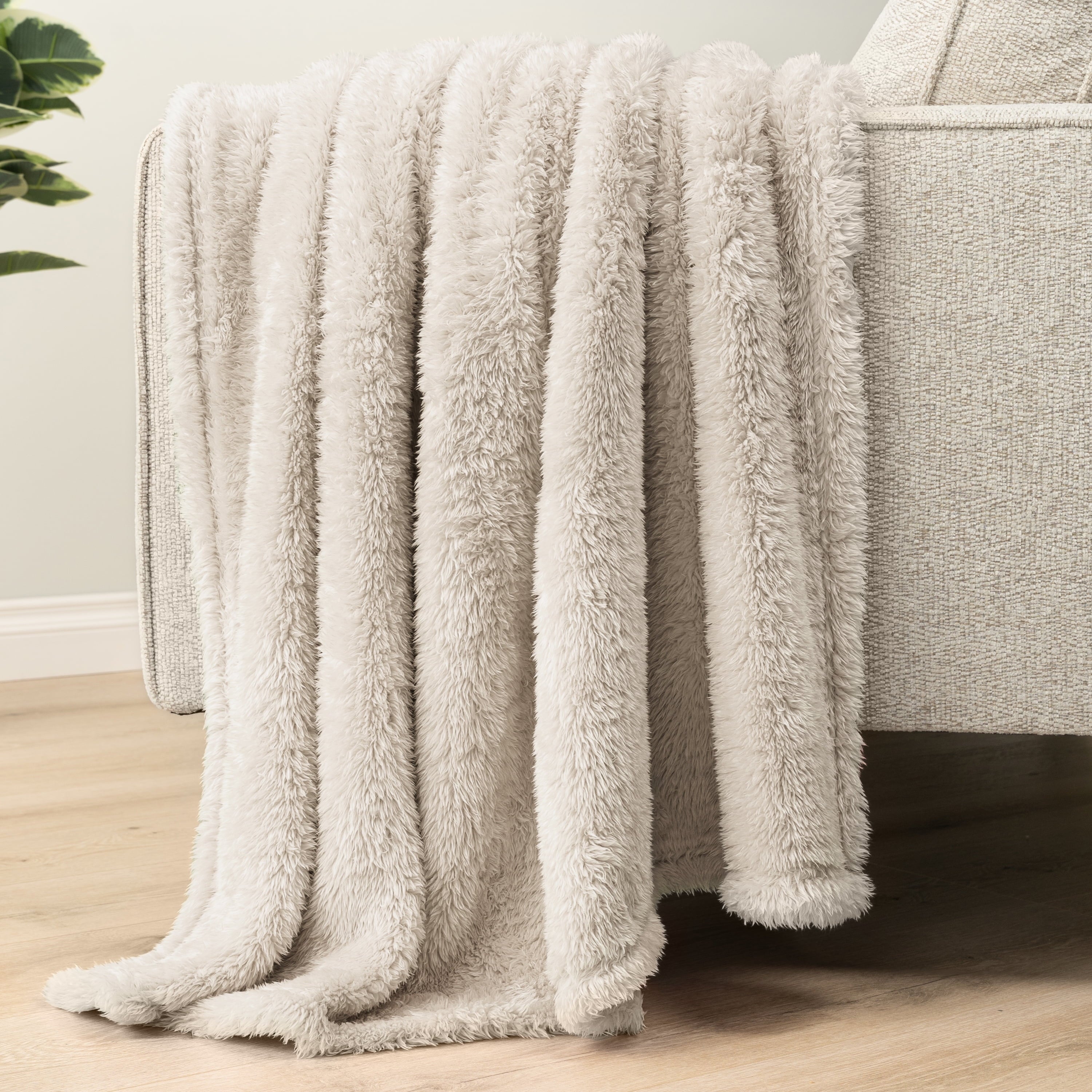 Decorative Knitted Sherpa Throw Blanket For Couch Sofa, Cream Beige Fluffy Warm Plush Blanket for Bed, Cozy Super Soft Lightweight Throw... - Cozy Fleece Throw Blanket for Couch & Bed Detail