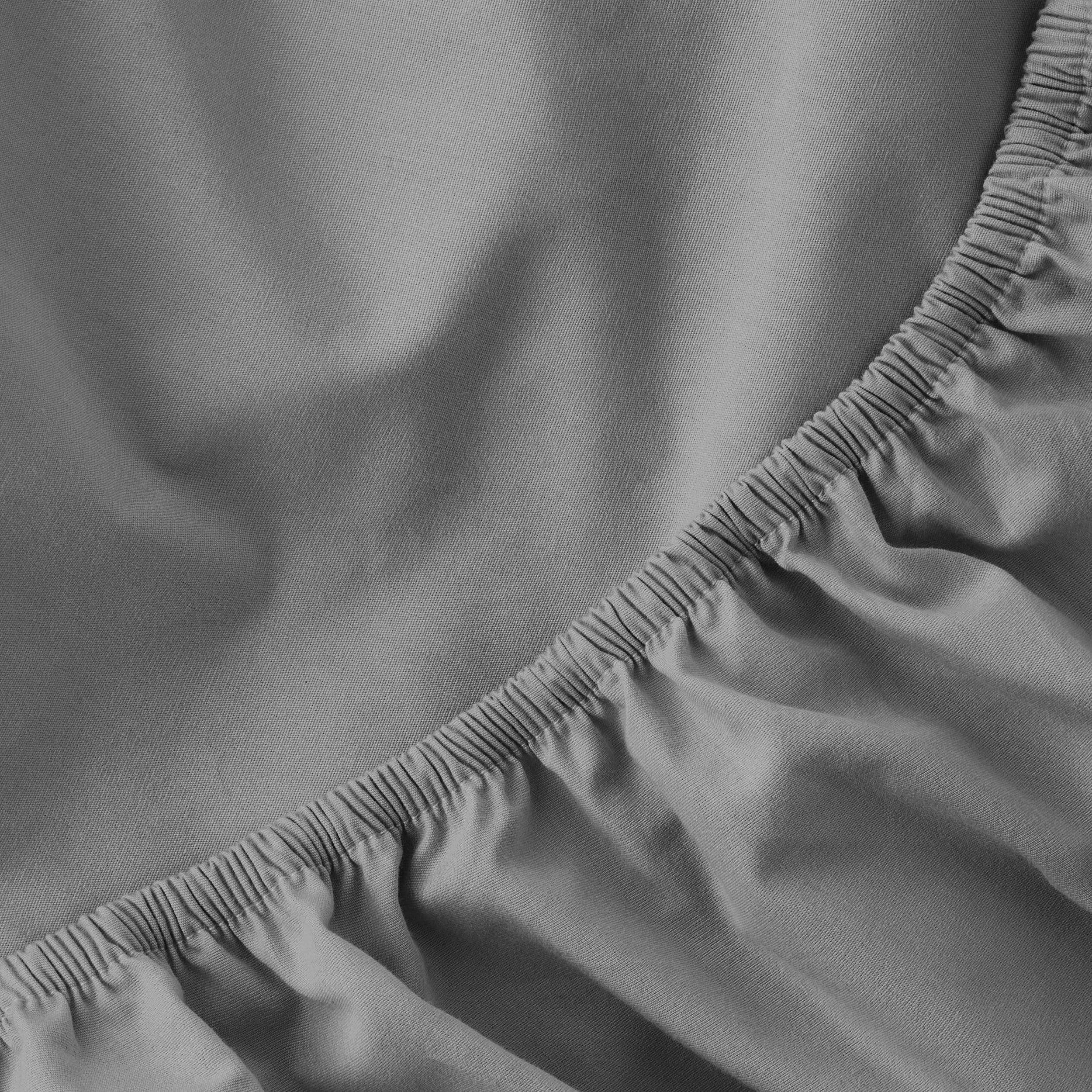 Wrinkle-Resistant Easy Care 300 Thread Count Solid Soothing-Gray CVC Cotton Blend Fitted Sheet, King (Adult) - Premium Ultra-Soft Pillowcase Pair for Sleeping Detail