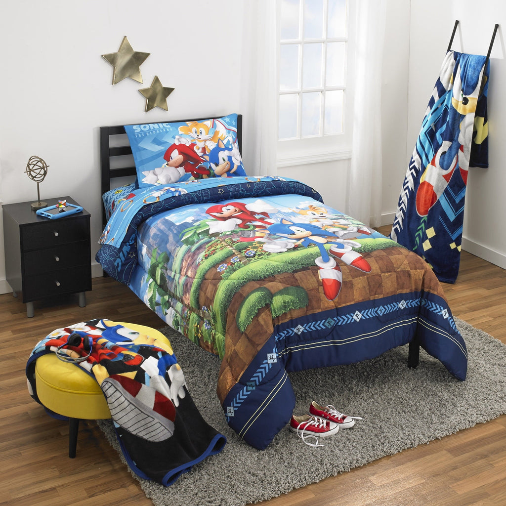 Heavyweight Warmth Sonic the Hedgehog Kids 2 Piece Blue Green Reversible Comforter and Pillowcase set, Twin/full - Luxurious Quilted Duvet Cover Set Detail