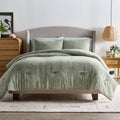 Luxurious Quilted King, Comforter Set with Shams - Soft and Cozy, Green - All-Season Down Alternative Comforter Insert - Default Title