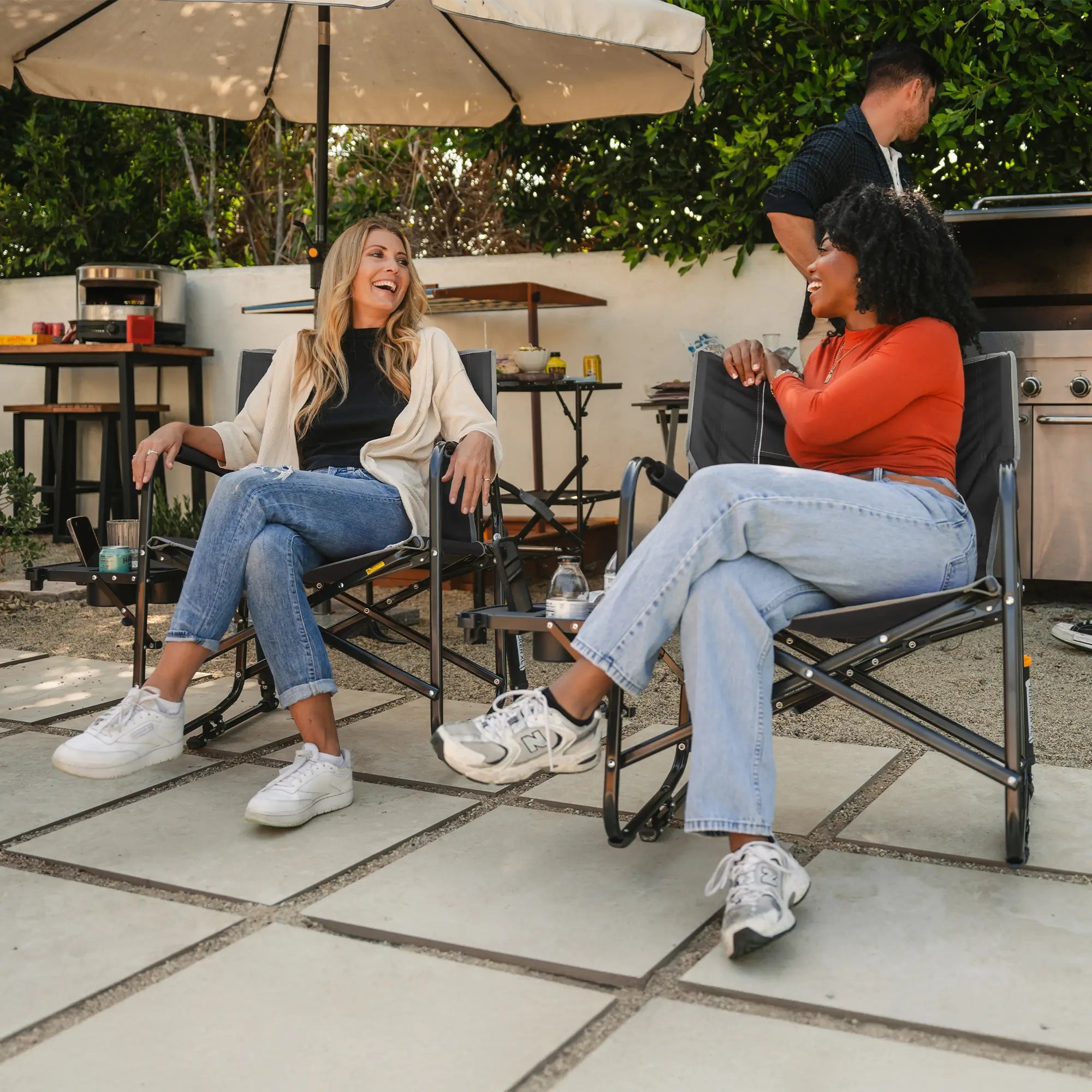 Luxury Camp Freestyle Rocker XL with Side Table - Choice 836 - Patented Spring-Action Rocking Chair for Camping Detail