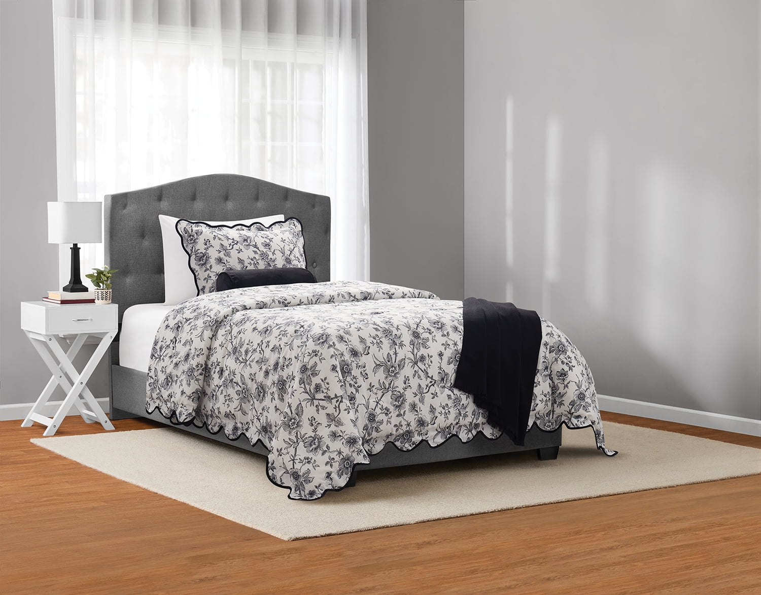 Heavyweight Warmth Floral Scallop 4-Piece White/Black Comforter Set, Twin/Twin XL - Luxurious Quilted Duvet Cover Set - Default Title