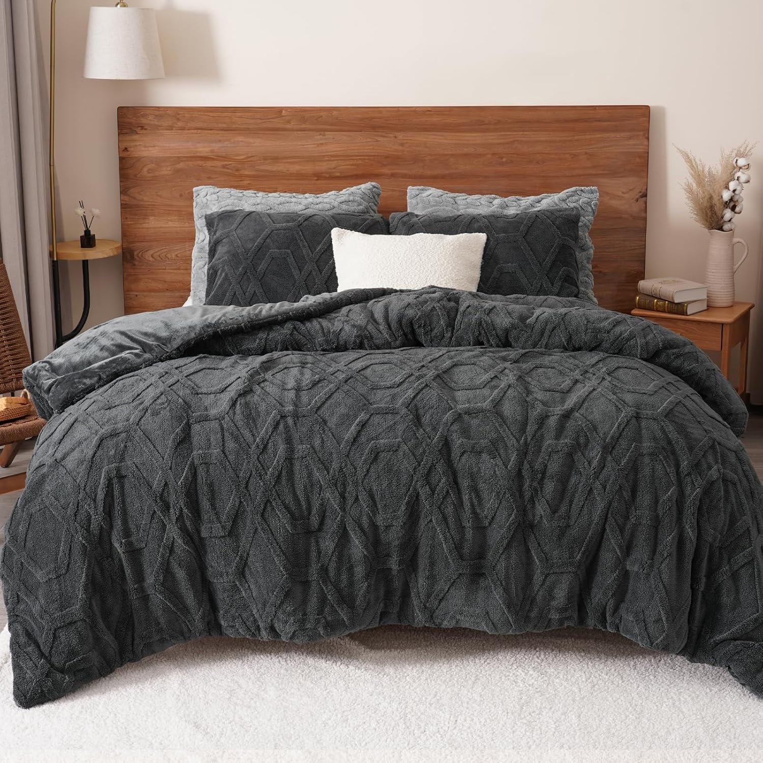 Luxurious Quilted Warm Sherpa Fleece Queen Comforter Set, 3D Tufted Fluffy Dark Grey Bedding for Winter, Soft 3 Pieces Shaggy Bed Set, ... - Luxurious Quilted Duvet Cover Set - Default Title