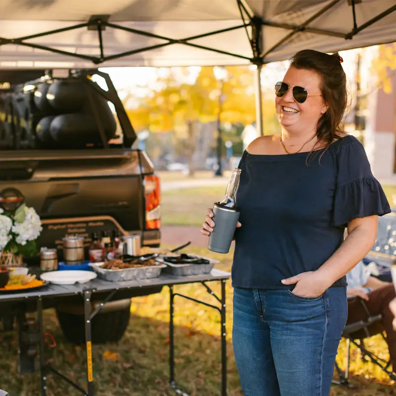 Portable Staging Slim-Fold Table XL - Choice 651 - Portable Camping Table with Heat-Resistant Countertop Detail