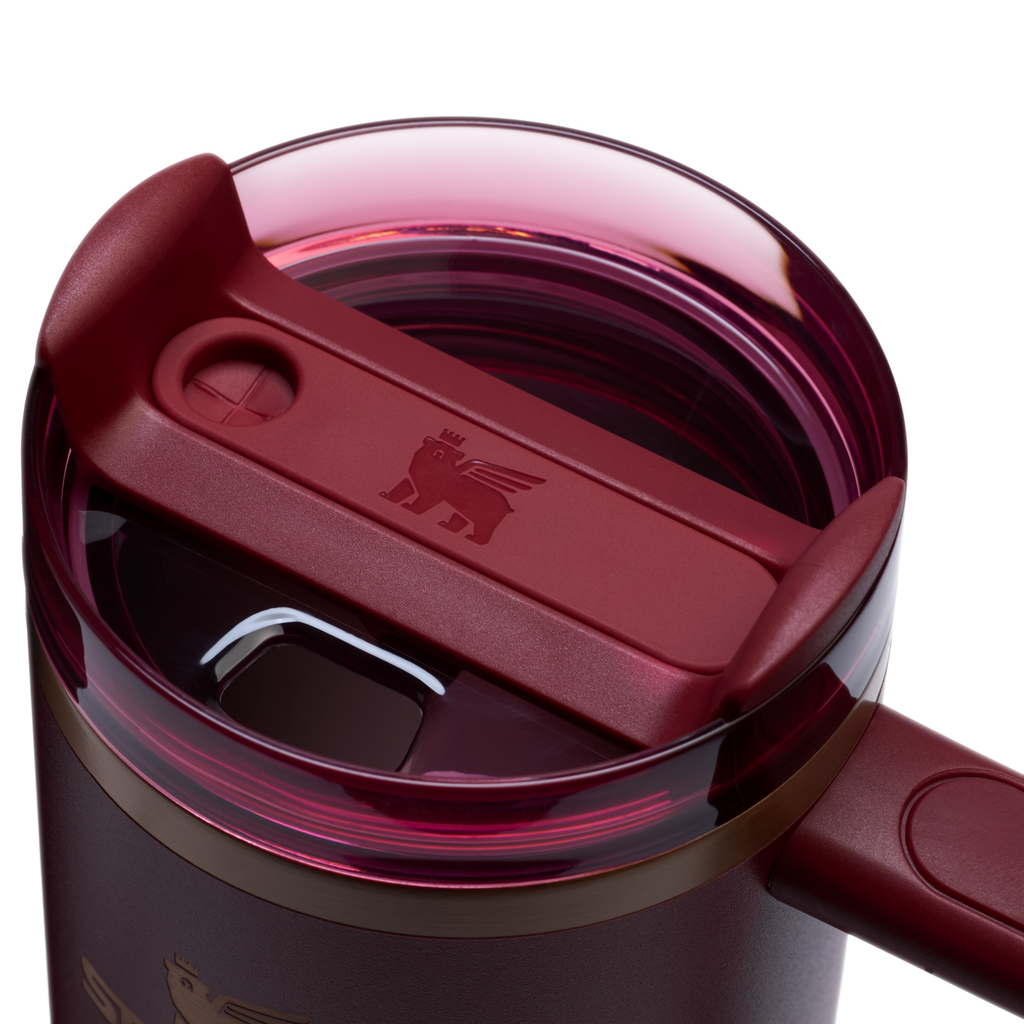 Splash-Resistant FlowState The Quencher H2.0 Flowstate Tumbler | Stanley Create D331C - Premium Stainless Steel Straw Cup for All-Day Hydration Detail