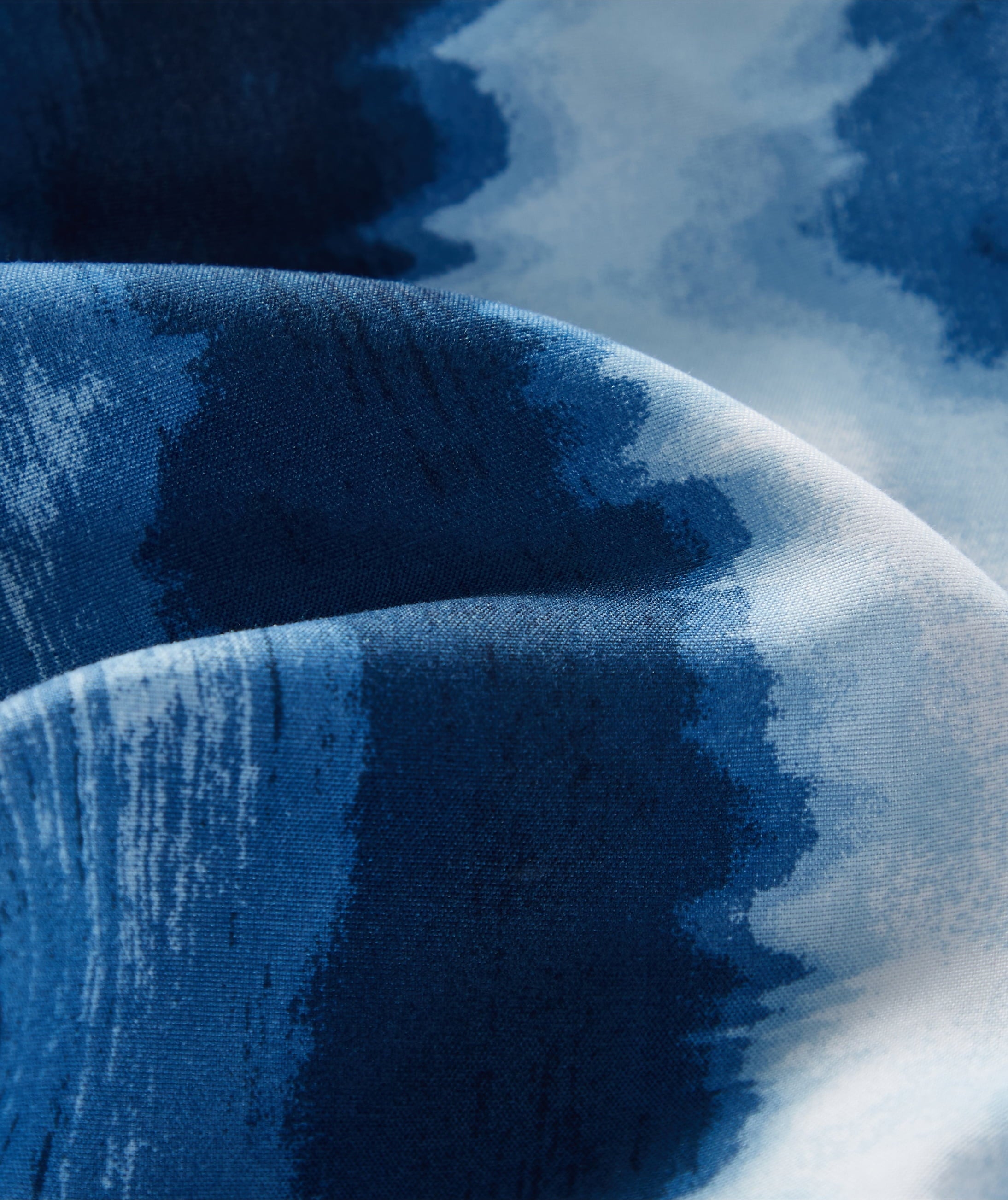 All-Season Tie Dye Navy 3 Piece Comforter Set, Full - Luxurious Quilted Duvet Cover Set Detail