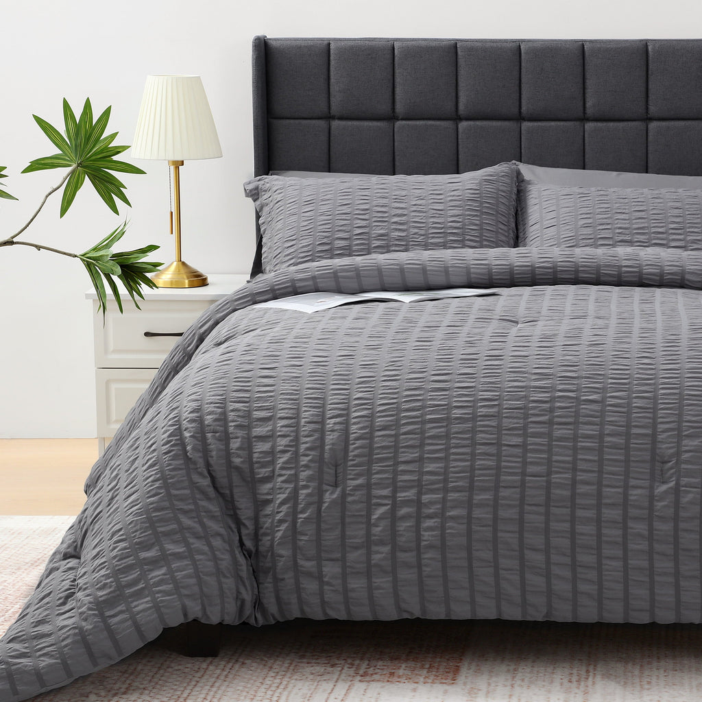 Fluffy Down Alternative 7 Piece Queen Comforter Set, Bed in a Bag with Sheets, Pillowcases & Shams, All Season Soft Bedding, Cozy and Lightwe... - Luxurious Quilted Duvet Cover Set Detail