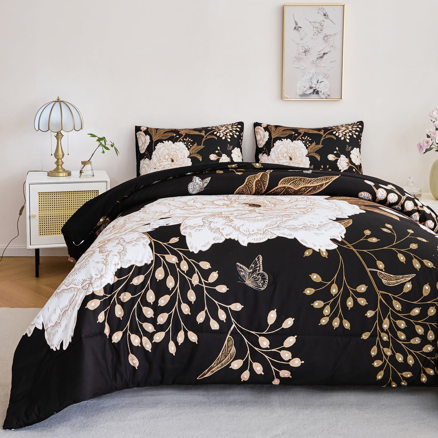 Hypoallergenic Cloud Black Floral Comforter Set Queen, Printed Comforter White Flowers Butterfly Bedding Set, 3 Pieces Botanical Reversibl... - Hypoallergenic Ultra-Fluffy Quilt for Winter Detail
