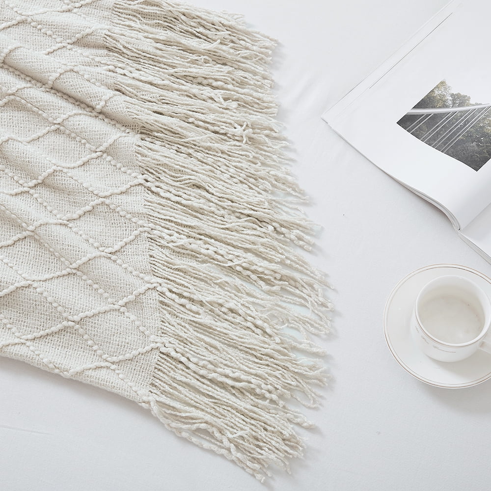 Super Soft Flannel Rhombus Beige Throw Blanket, Soft and Lightweight, 50"x 60" - Lightweight Plush Warm Blanket for All Seasons Detail