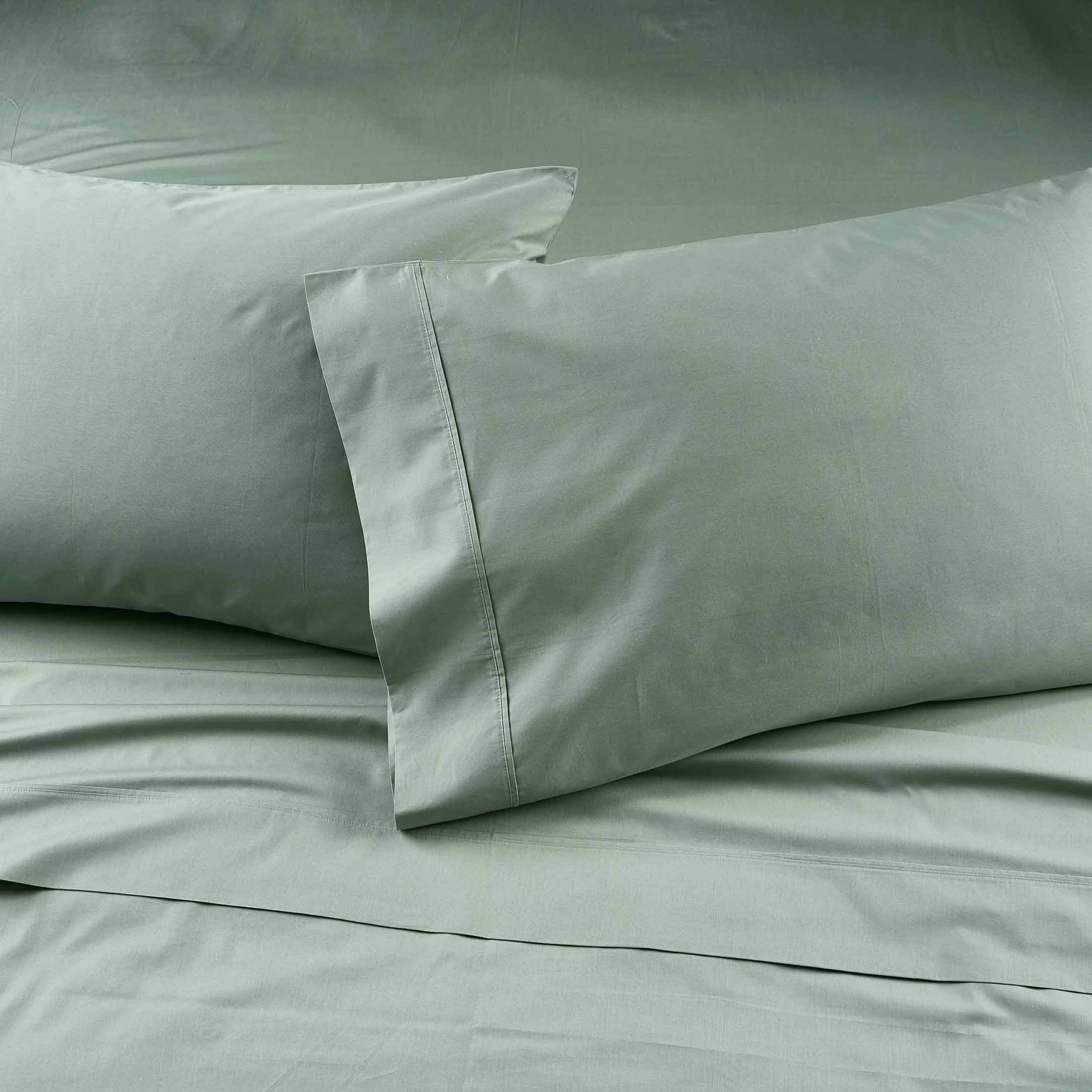 Wrinkle-Resistant Cool & Crisp 4-Piece 300 Thread Count Green River Cotton Percale Sheet Set, Queen - Breathable Egyptian Cotton Flat & Fitted Sheets Detail