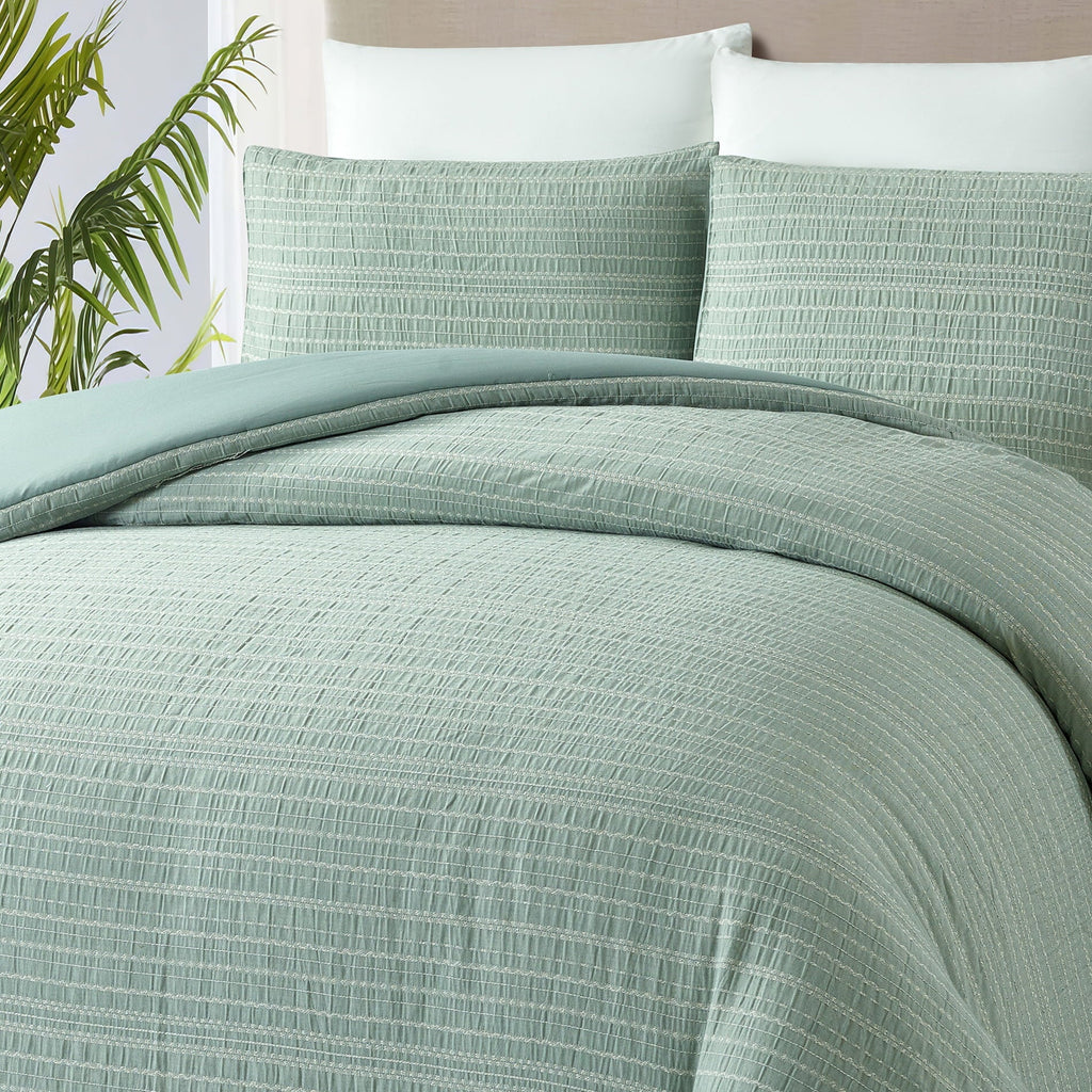 Hypoallergenic Cloud Crafted Woven 3-Piece Comforter Set, Green River, Full Queen, All Ages - Luxurious Quilted Duvet Cover Set Detail