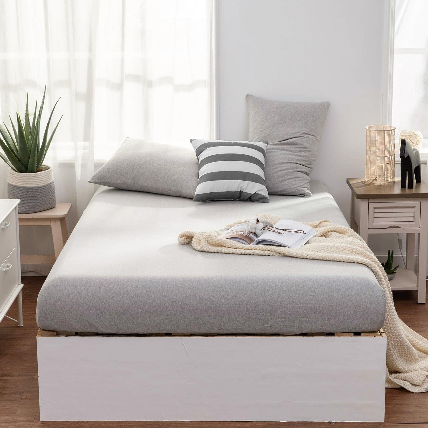 Breathable Luxury Jersey Knit Full Size Sheets 4pc|100% T-Shirt Cotton Blend Super Soft Breathable Jersey Sheets Full Size Bed, Stretch... - Cooling Hotel Quality Bedding Sheets and Pillowcases Detail