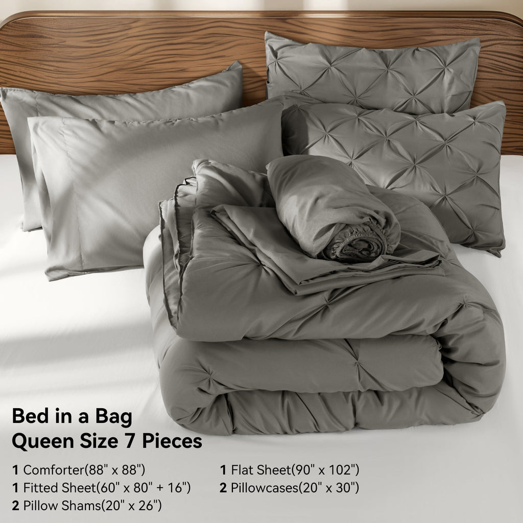 All-Season Queen Comforter Set, 7 Pieces Bedding Sets for All Season, Bed in a Bag with Pleated Comforter - Flat Sheet & Fitted ... - Hypoallergenic Ultra-Fluffy Quilt for Winter Detail