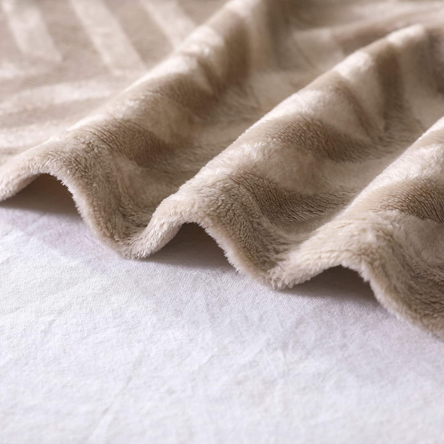 Super Soft Flannel Soft Flannel Fleece Lightweight 50"x60" Throw Blanket, Brushed Chevron Design Fluffy Plush Cozy Blanket for All Seaso... - Cozy Fleece Throw Blanket for Couch & Bed Detail