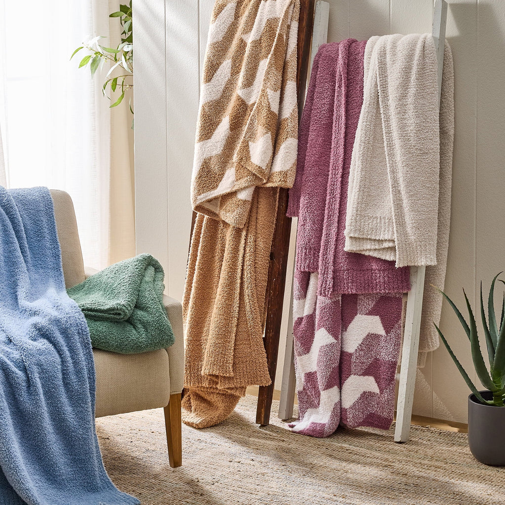 Lightweight Warm Beige Cozy Knit Throw, 50" x 72" - Lightweight Plush Warm Blanket for All Seasons Detail
