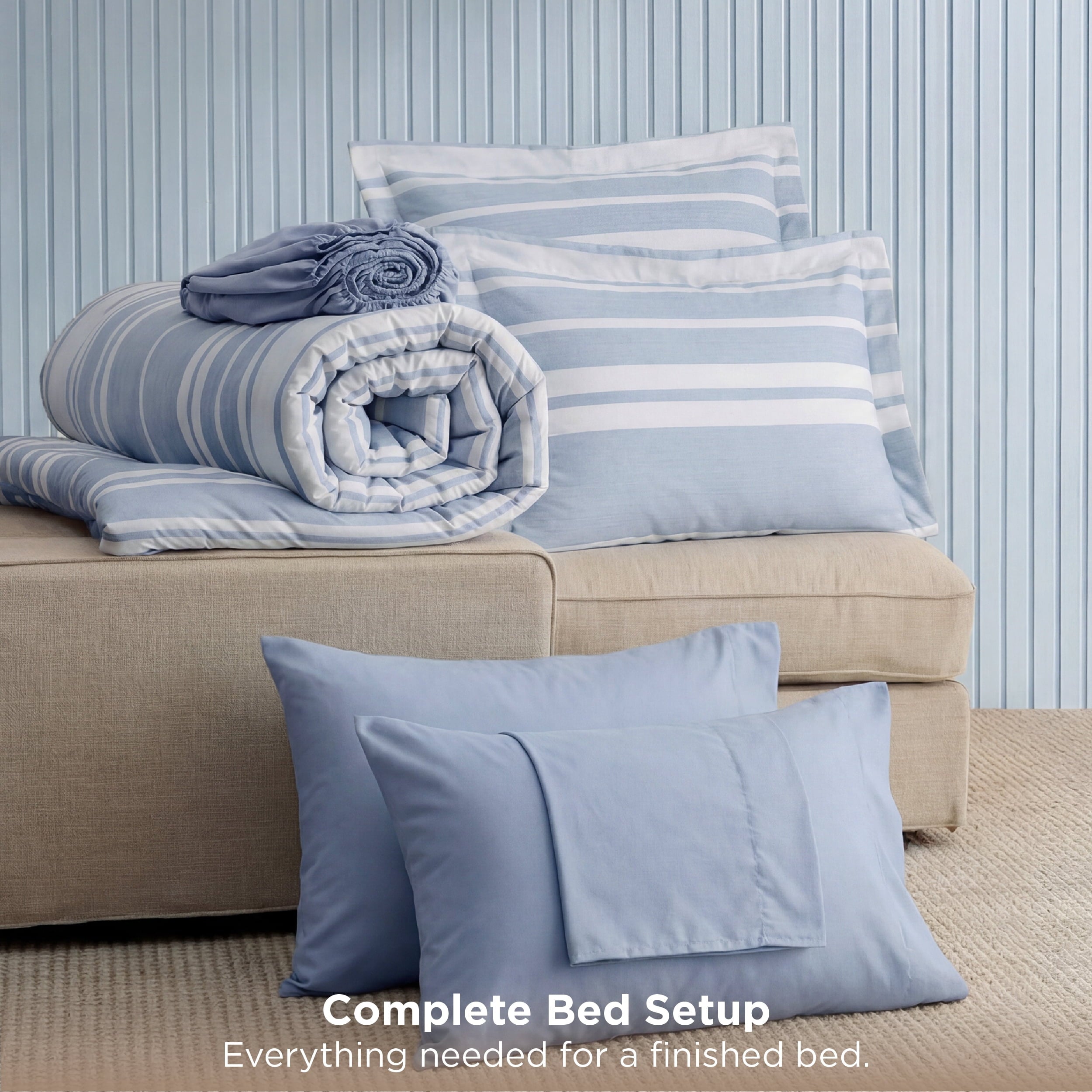 Luxurious Quilted Queen Comforter Set Blue, Bed in a Bag Queen Size Bedding 7-Pieces, Striped Bedding Set for All Seasons - Cloud-Like Soft Lightweight Bed Comforter Detail