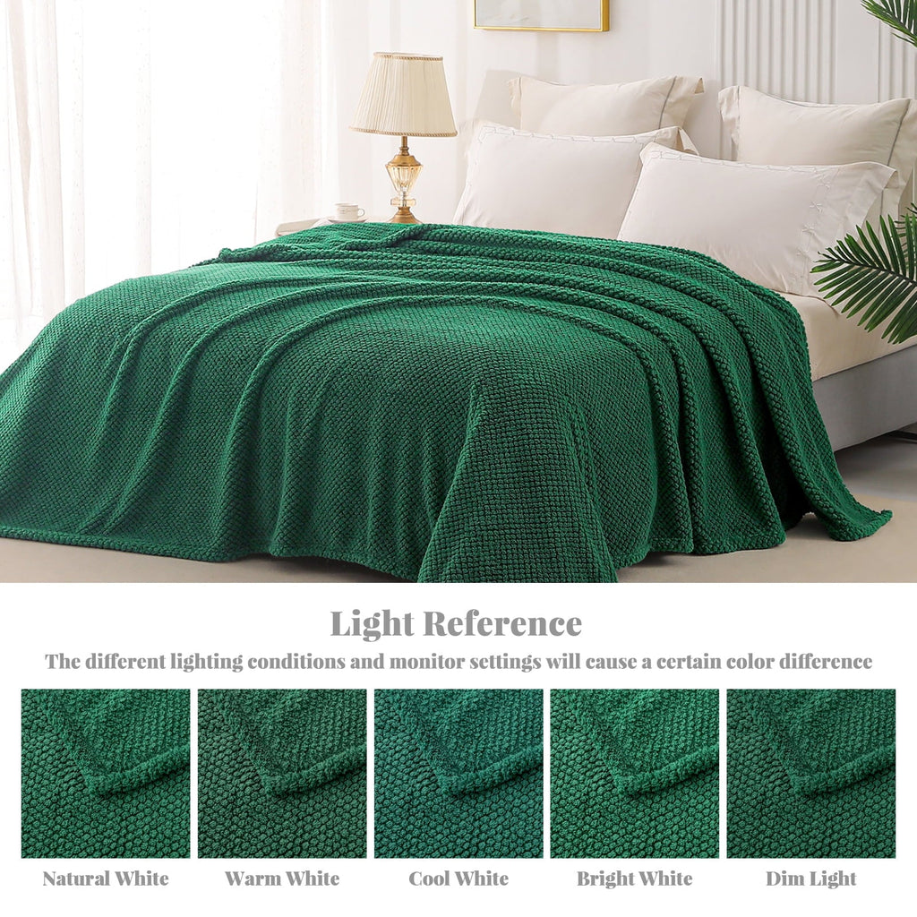Reversible Sherpa Fuzzy Fleece 50"x70" Throw Blanket for Couch, Fluffy Warm Soft Jacquard Blankets for Fall Winter, Lightweight and Coz... - Cozy Fleece Throw Blanket for Couch & Bed Detail