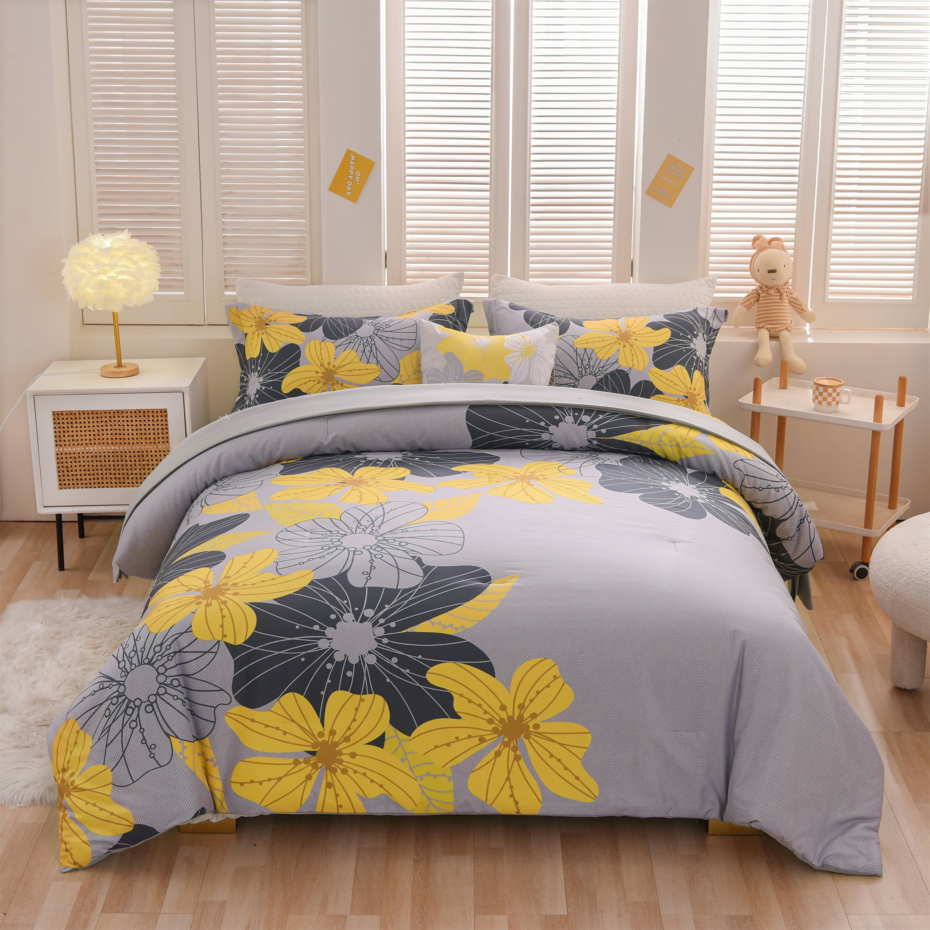Heavyweight Warmth Yellow Floral Comforter Set Queen Flower Bed Set Adult Soft Botanical Boho Bedding Set - Luxurious Quilted Duvet Cover Set Detail