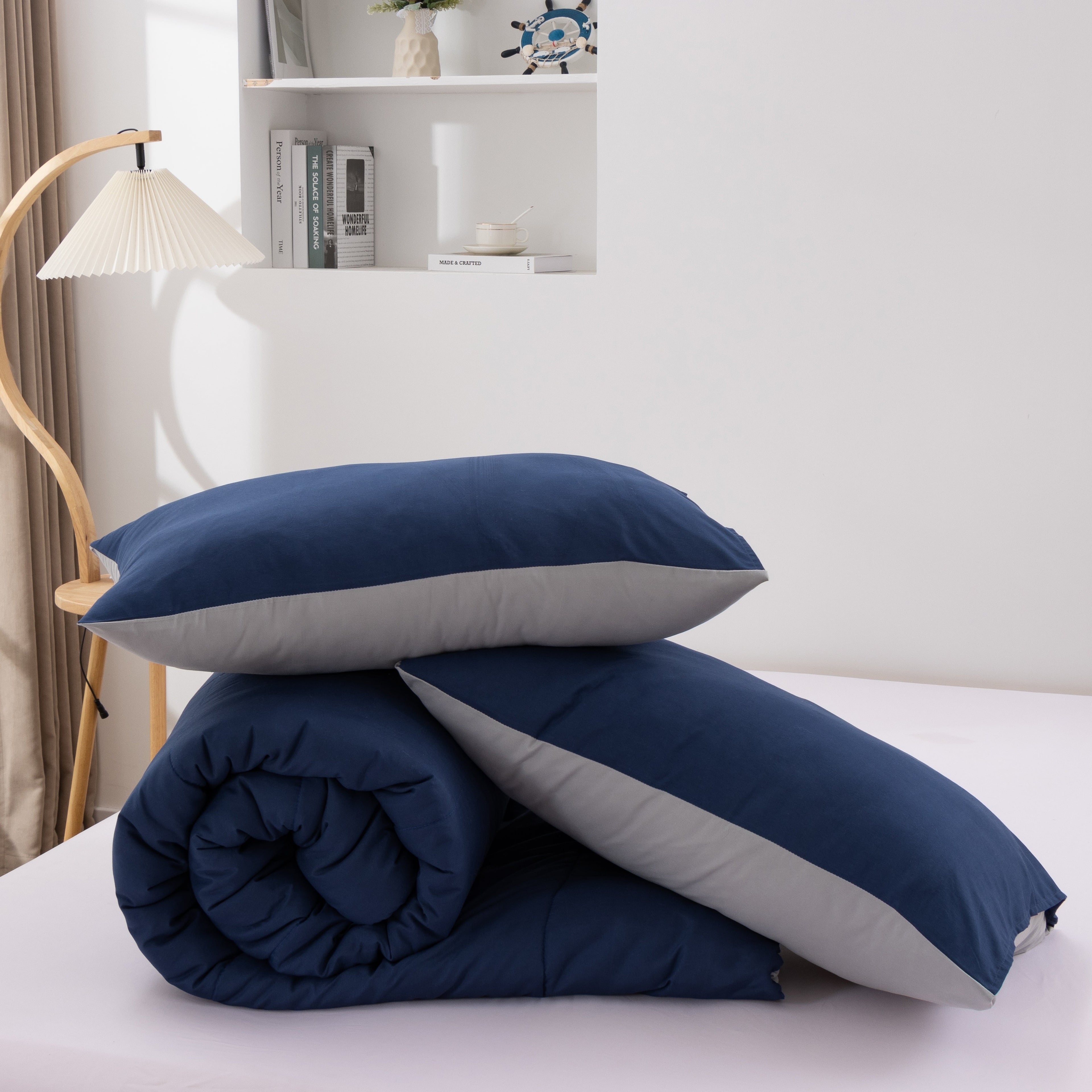 Heavyweight Warmth Queen Comforter Set All Season Reversible Bed Set with 2 Pillow Cases 3 Pieces Bedding Sets Down Alternative Blue/Gra... - Luxurious Quilted Duvet Cover Set Detail