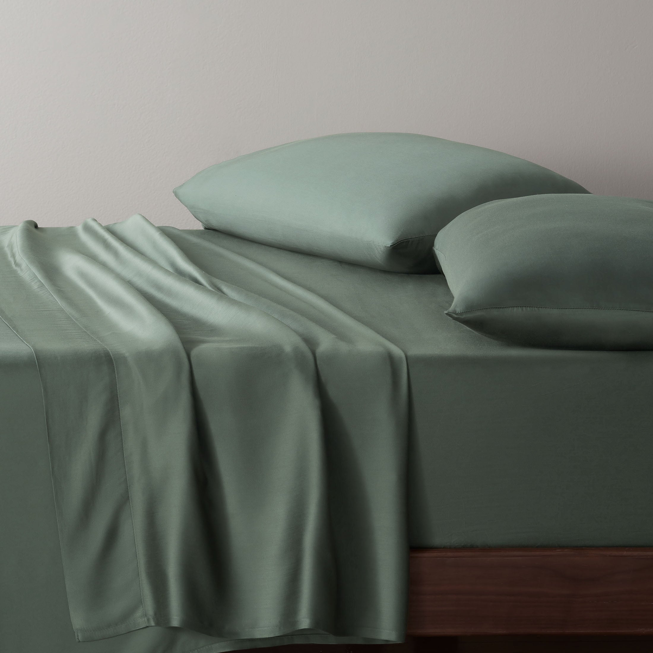 Cooling Sateen 4-Piece & Silky Serenity 100% Bed Sheets Set, Flagstone, Queen - Breathable Egyptian Cotton Flat & Fitted Sheets Detail