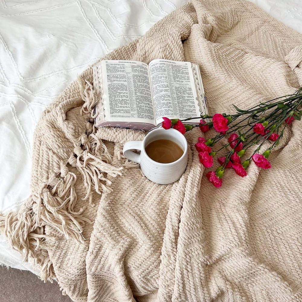 Decorative Knitted Beige Throw Blanket,Textured Knitted Tan Throws with Tassels,Neutral Sofa Bed Throws,50"x60" - Luxury Knitted Decorative Throw Blanket with Fringes Detail
