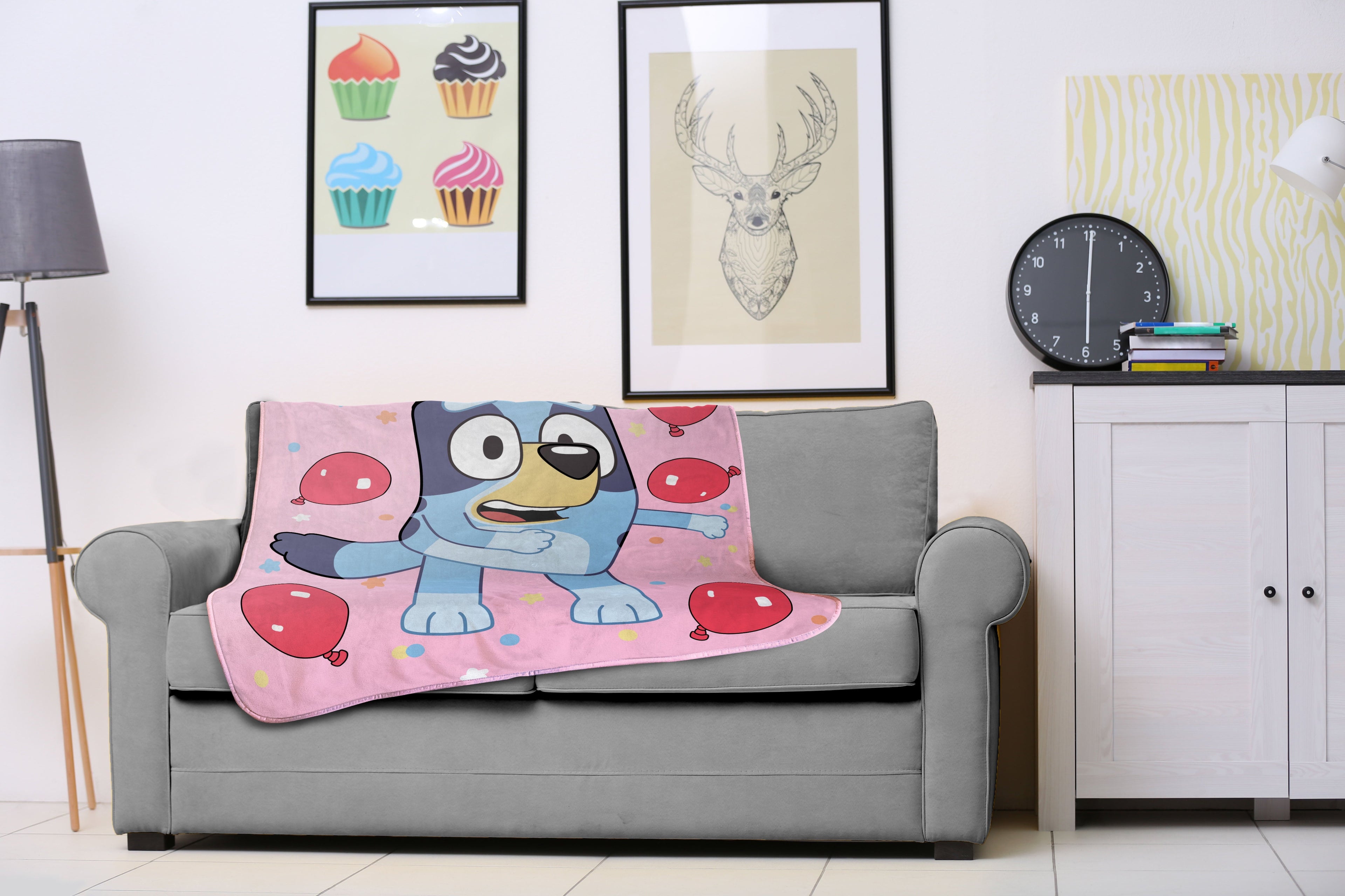 Lightweight Warm Balloon Party 46" x 60" Throw Blanket, Kids, Pink, Microfiber - Cozy Fleece Throw Blanket for Couch & Bed Detail
