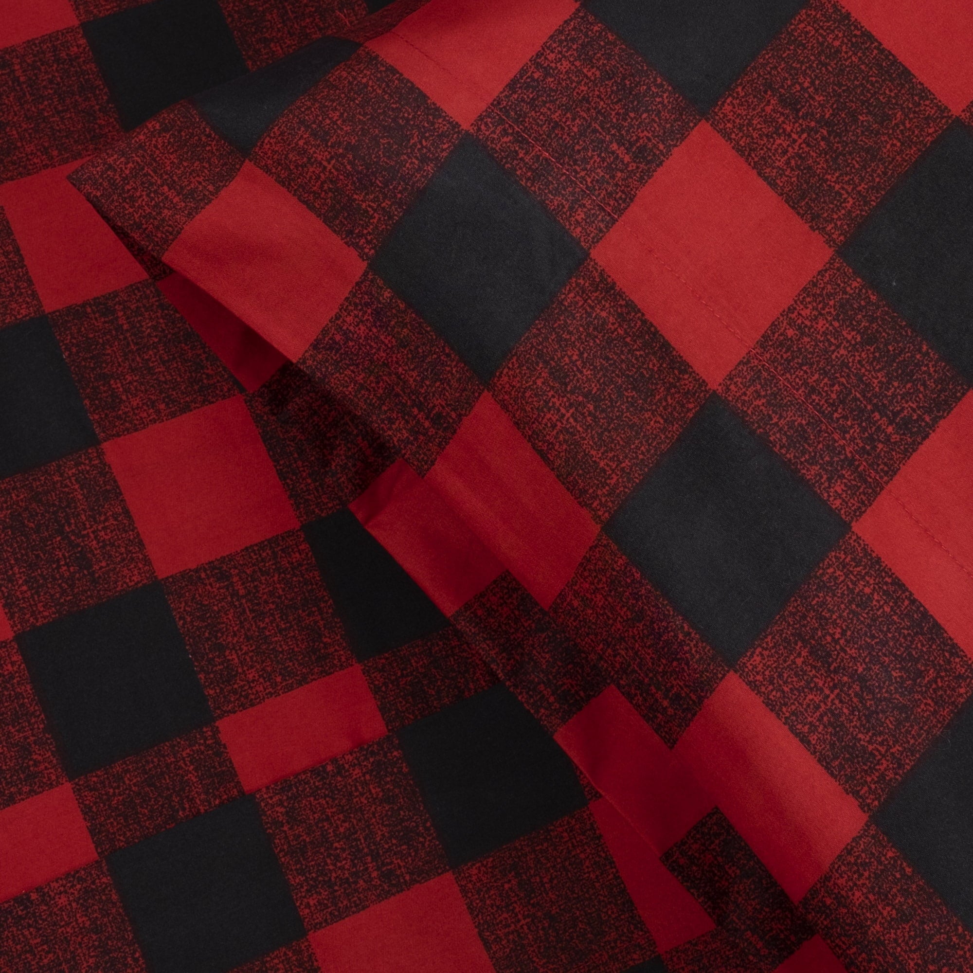 Wrinkle-Resistant Buffalo Plaid Black and Red 4 Piece Bed Sheet Set - Twin - Cooling Hotel Quality Bedding Sheets and Pillowcases Detail