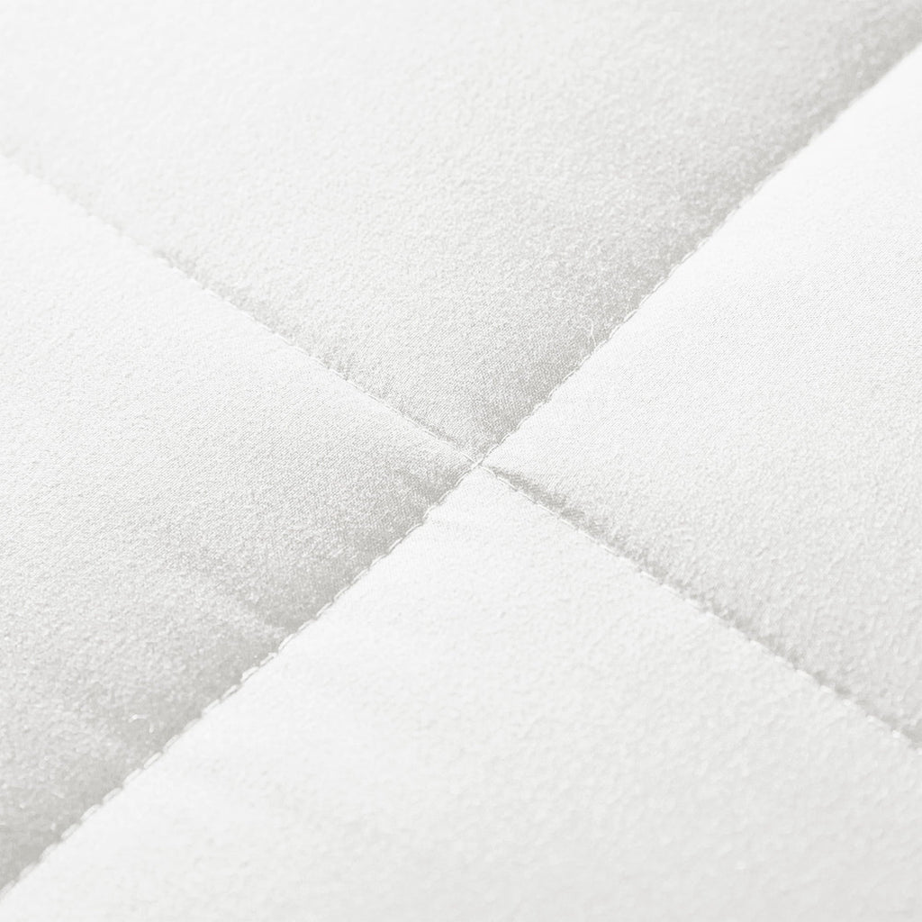 Hypoallergenic Cloud Queen Comforter Set White, 3-Piece Solid Comforter Duvet Insert with Corner Tabs, Lightweight Bedding Down Alternativ... - Cloud-Like Soft Lightweight Bed Comforter Detail