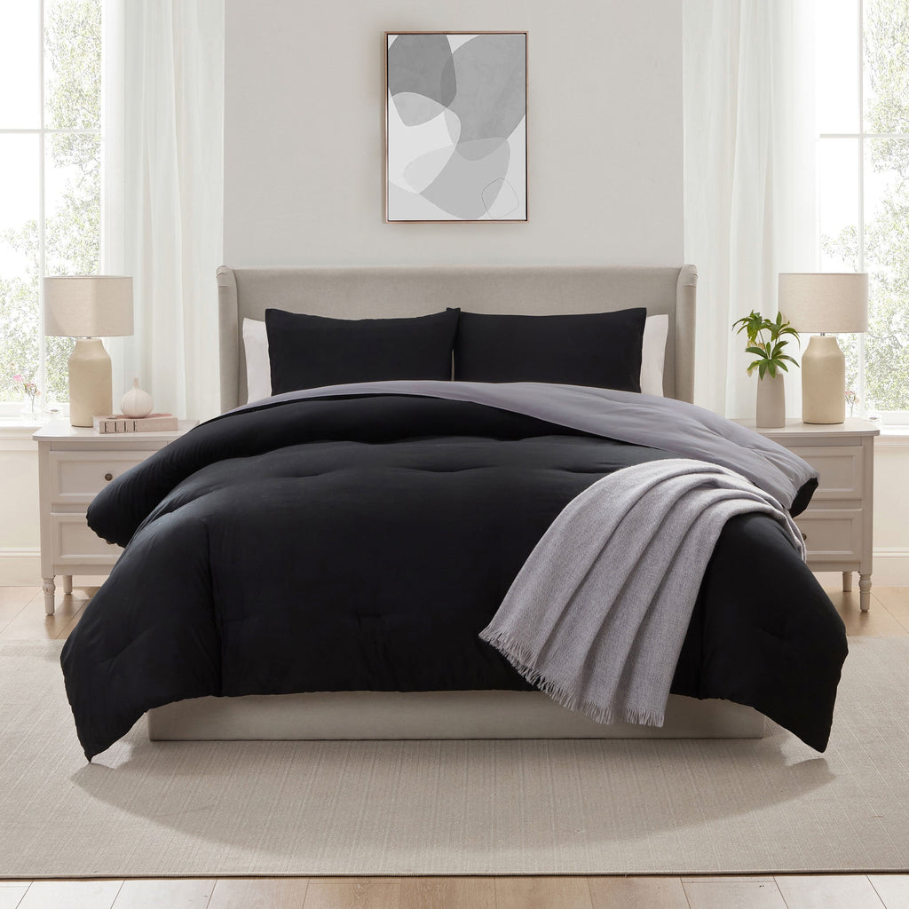 All-Season Comforter Sets, All Season Lightweight Reversible Queen Comforter Set, 3-Pc Bedding Sets, Black/Charcoal gray - All-Season Down Alternative Comforter Insert Detail
