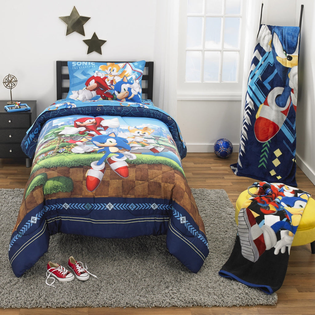 Heavyweight Warmth Sonic the Hedgehog Kids 2 Piece Blue Green Reversible Comforter and Pillowcase set, Twin/full - Luxurious Quilted Duvet Cover Set Detail