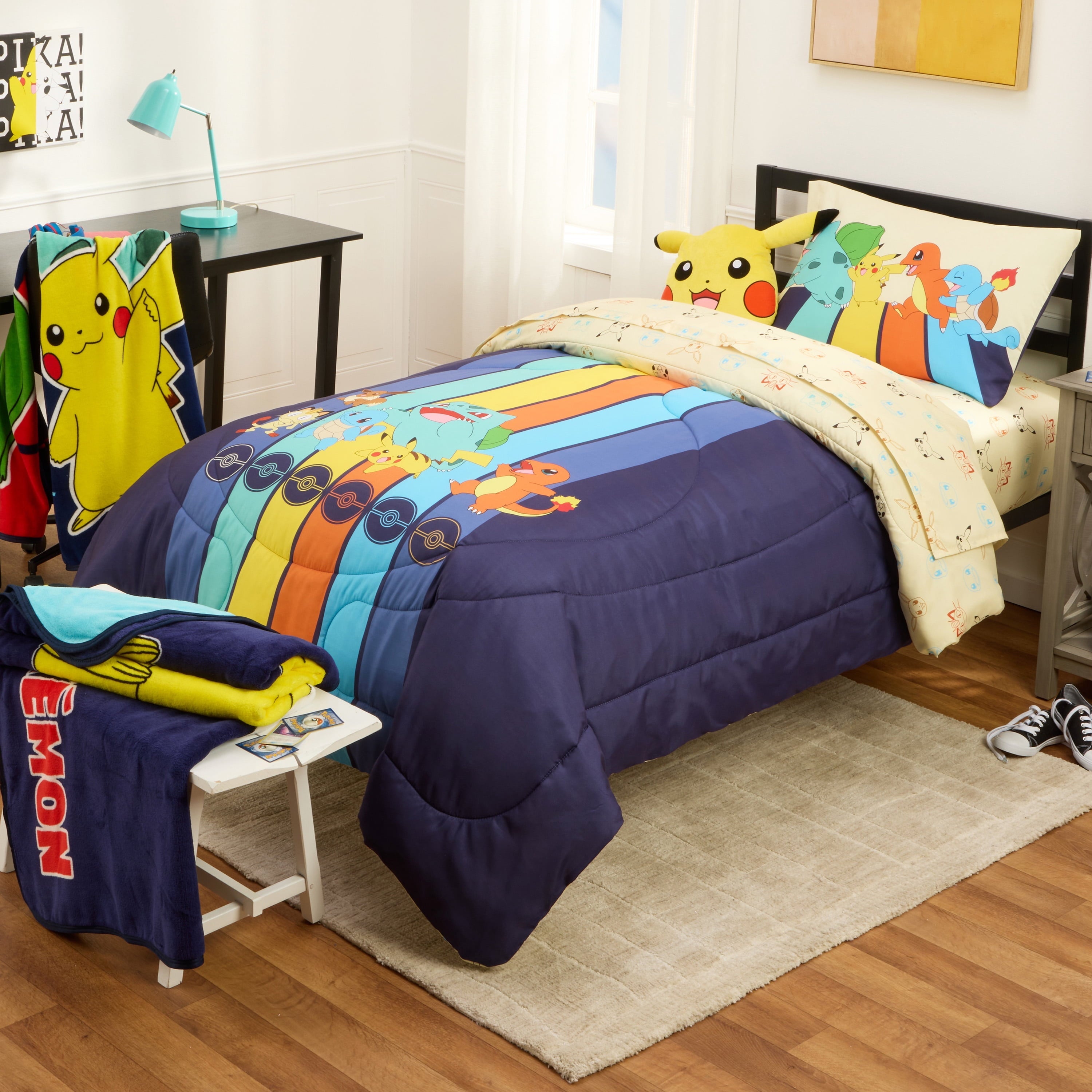 Reversible Sherpa Kids Print Fleece Throw Blanket, 46 x 60 - Lightweight Plush Warm Blanket for All Seasons Detail