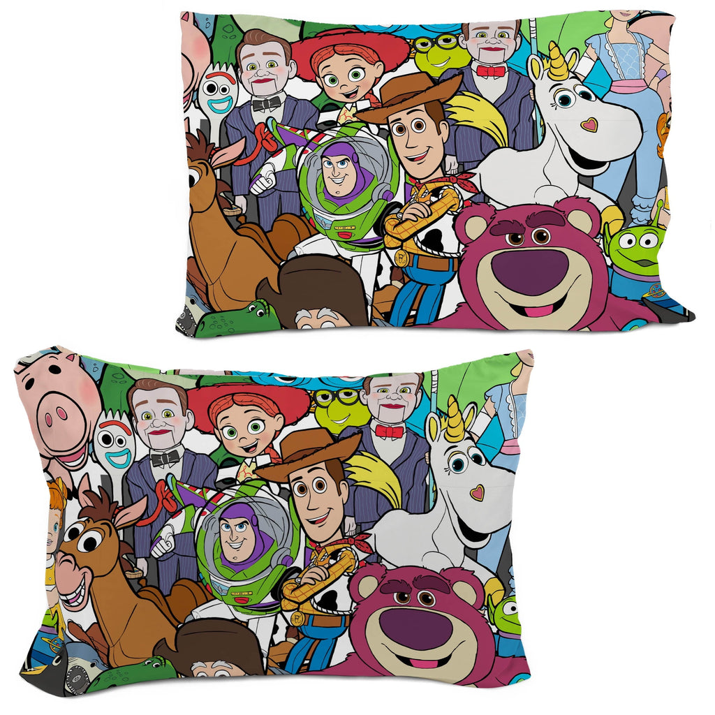 Fluffy Down Alternative You've Got a Friend Reversible Comforter and Pillowcase Set, Twin/Full, Kids Bedding - Hypoallergenic Ultra-Fluffy Quilt for Winter Detail