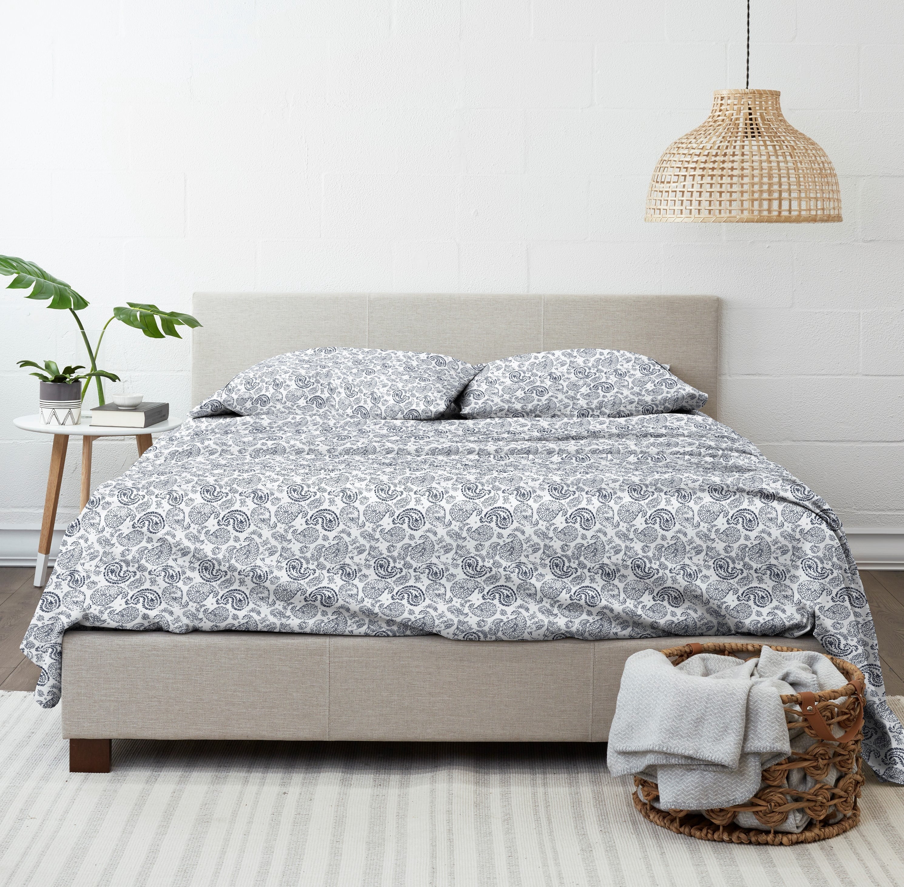 Wrinkle-Resistant 4 Piece Pattern Microfiber Bed Sheets Set, Navy Coarse Paisley, Full - Luxury Bed Sheet Set with Deep Pockets Detail