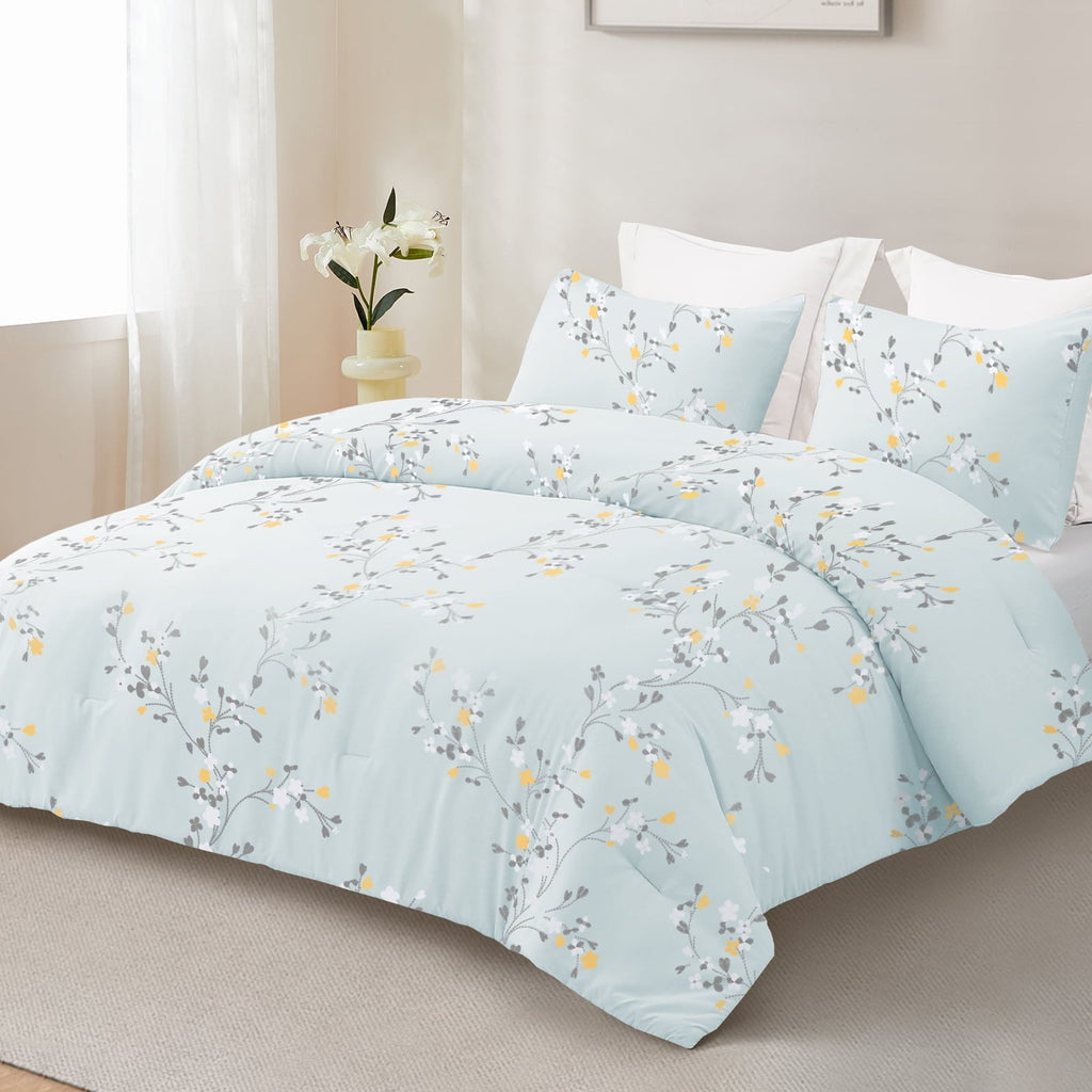 Heavyweight Warmth 3-Piece Floral King Size Comforter Set, Microfiber Bedding Down Alternative Comforter for All Seasons with 2 Pillow S... - Cloud-Like Soft Lightweight Bed Comforter Detail