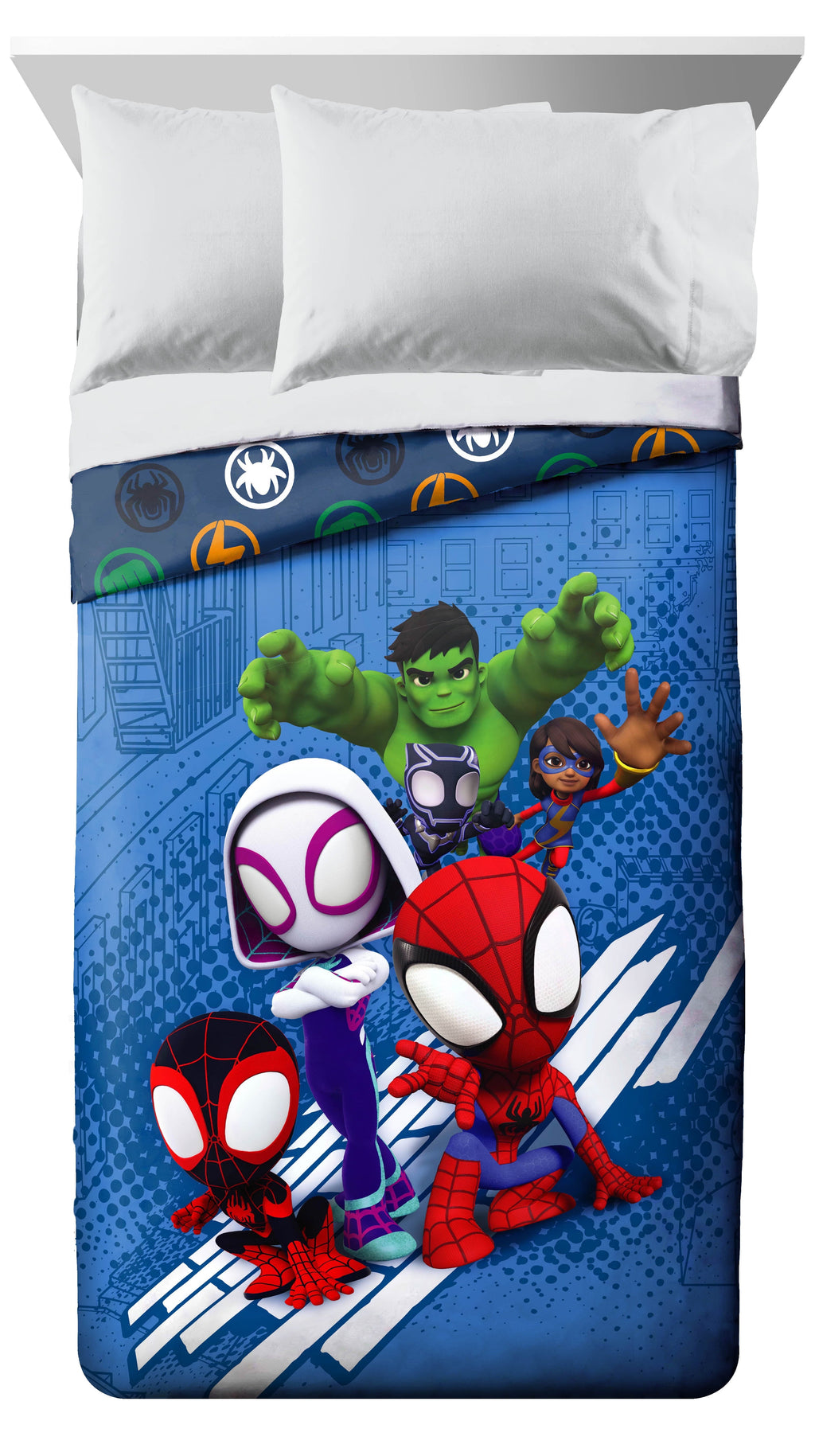 Fluffy Down Alternative Spidey Amazing Friends Kids 2-Piece Twin/Full Reversible Comforter Set, Microfiber, Red - Luxurious Quilted Duvet Cover Set Detail